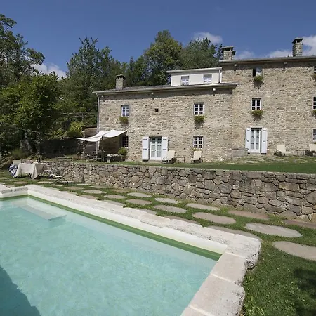 Sasso Al Melo - Ferienhaus *